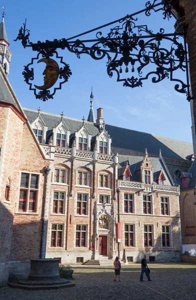 Brugge - Gruuthusemuseum à luz da noite . — Fotografia de Stock