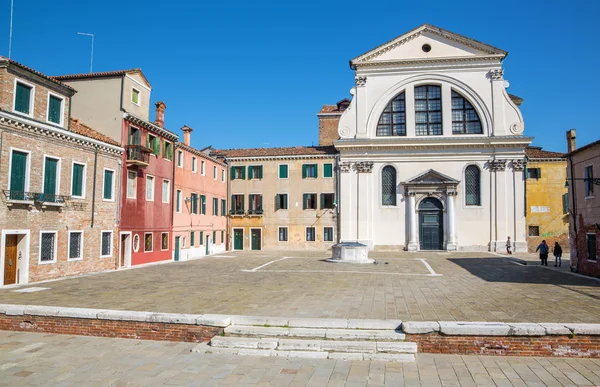 Venice, Włochy - 12 marca 2014: placu campo san trovaso. — Zdjęcie stockowe