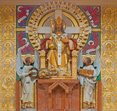 Vienna, Avusturya - ö. 17 Şubat 2014: Mesih Kral heykeli tarafından mimar richard jordan ve sanatçı dobling carmelites kilisede ludwig schadler yıl 1933.