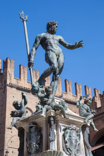 Boloňa - Fontana di Nettuno nebo Neptune fontána na náměstí Piazza Maggiore — Stock fotografie