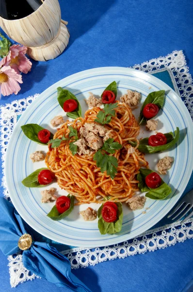 Spaghetti al tonno — Foto Stock