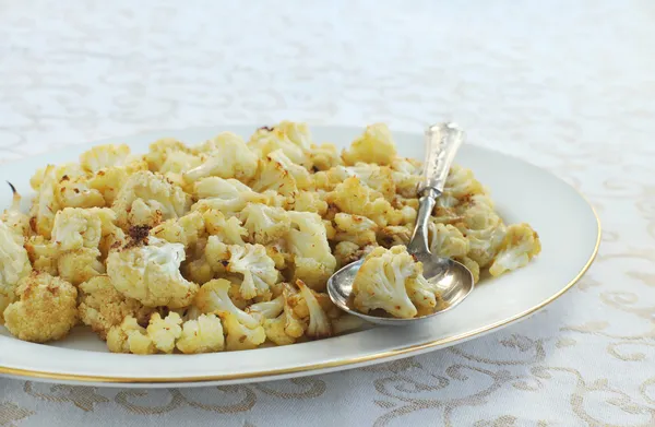 Comino asado y coliflor de azafrán —  Fotos de Stock