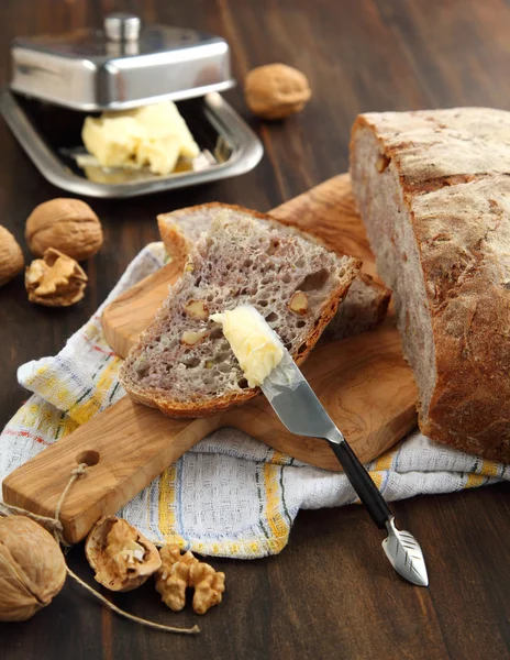 Kastanj bröd med valnötter — Stockfoto
