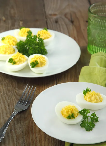 Deviled eggs with parsley in a plate — Stock Photo, Image