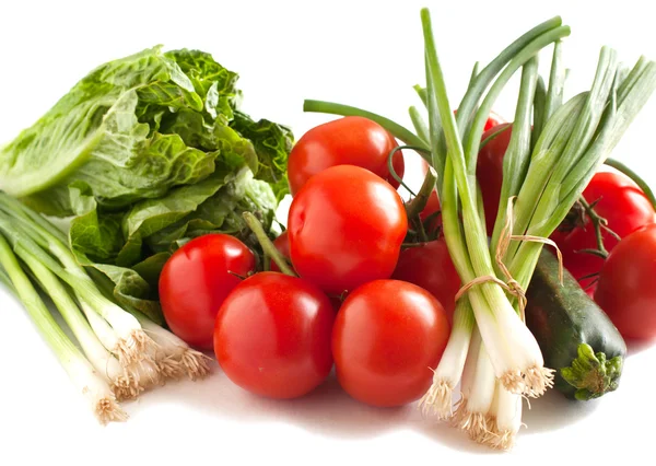 Friske grønnsaker isolert på hvit bakgrunn – stockfoto