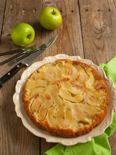 Gâteau aux pommes à l'envers — Photo