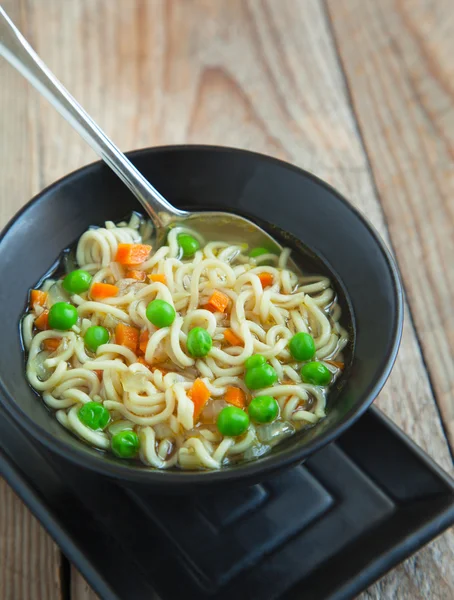 Sopa de ramen com legumes — Fotografia de Stock