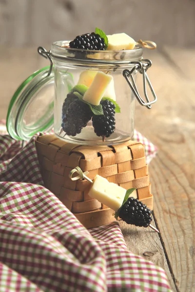 Fruits, cheese and herb skewers — Stock Photo, Image