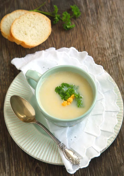 Blumenkohlsuppe. — Stockfoto