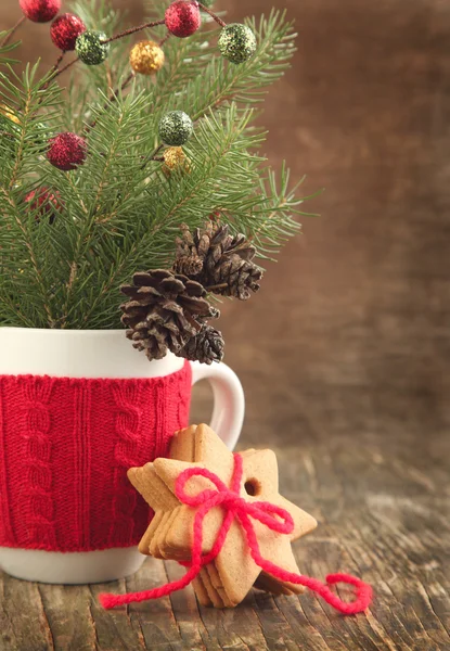 Decoración de Navidad y galletas de jengibre de Navidad — Foto de Stock