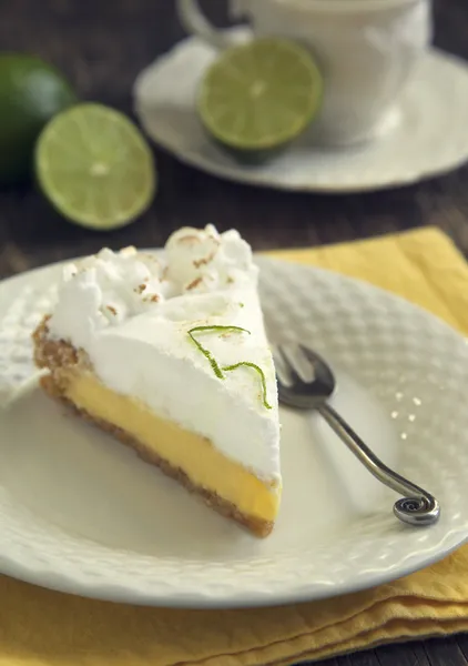 Kawałek tortu limonki — Zdjęcie stockowe
