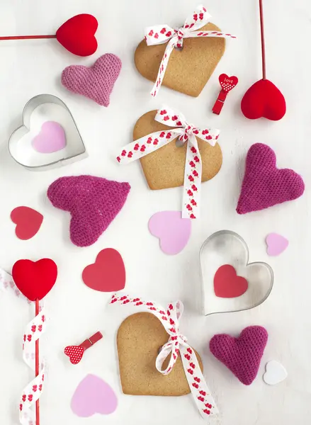 День святого Валентина фон с печеньем в форме сердец — стоковое фото