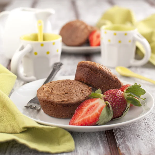 Chocolate cakes and strawberry — Stock Photo, Image