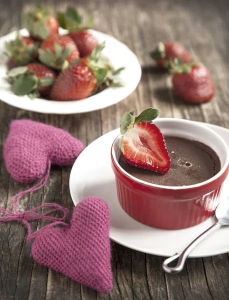 Chocolate Panna cotta with strawberry. — Stock Photo, Image