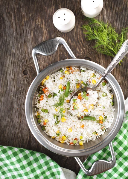 Rice with mixed vegetables in pan — Stock Photo, Image