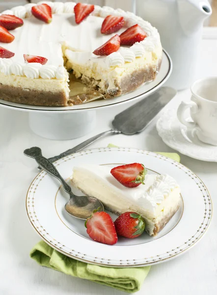 Torta di formaggio con fragola — Foto Stock