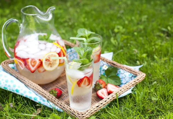 Limonada de morango — Fotografia de Stock