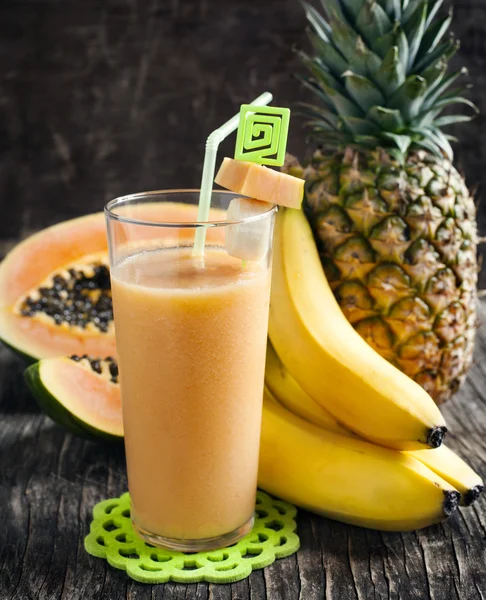 Batido tropical —  Fotos de Stock