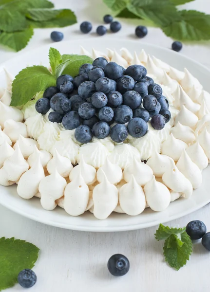 Tort de meringue cu afine — Fotografie, imagine de stoc