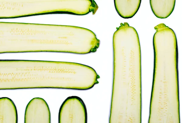 Fette Fresche Zucchine Isolate Fondo Bianco — Foto Stock