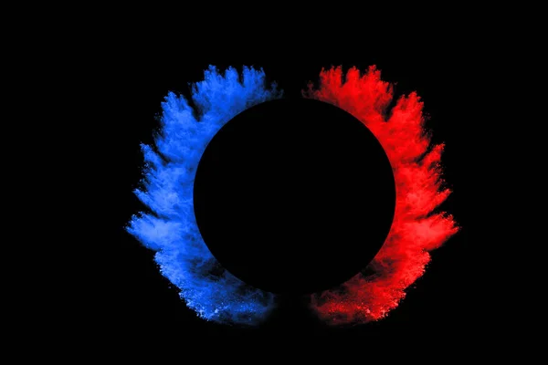 蓝色和红色粉末在黑色背景爆炸 五颜六色的灰尘爆炸了 油漆Holi 免版税图库照片