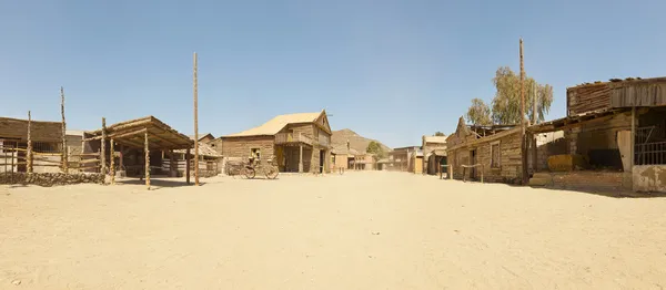 panoramik fotoğraf Batı Film town fort bravo. Texas hollywood. Desierto de tabernas, almeria. Endülüs. İspanya.