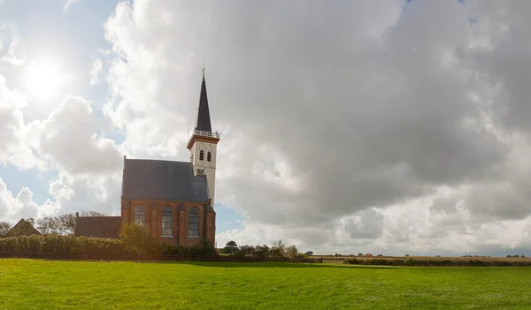Panoramiczne zdjęcia starego holenderskiego Kościoła. — Zdjęcie stockowe