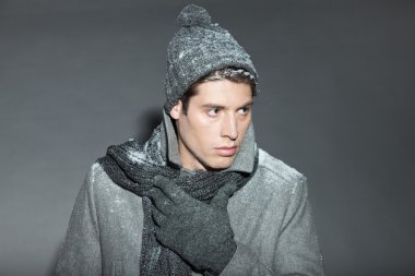 adam kış modası.
