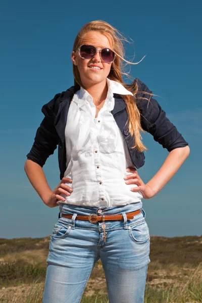 Summer fashion girl. — Stock Photo, Image