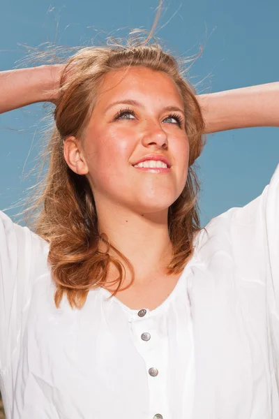 Summer fashion girl. — Stock Photo, Image