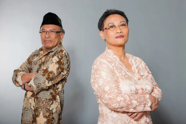 Senior coppia indonesiana innamorata . — Foto Stock