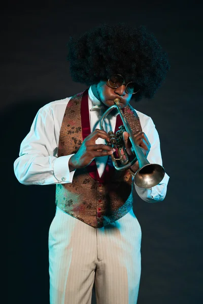 Černá africký americký jazzový saxofonista. — Stock fotografie