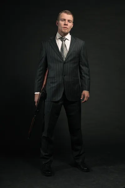 Maffian mannen med pistolen. — Stockfoto