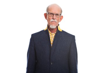 Stüdyo portre active senior iyi giyinmiş emekli adam.