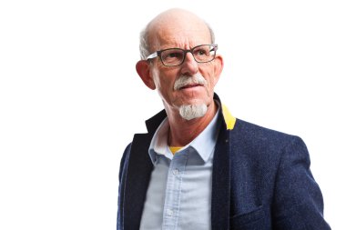 Stüdyo portre active senior iyi giyinmiş emekli adam.