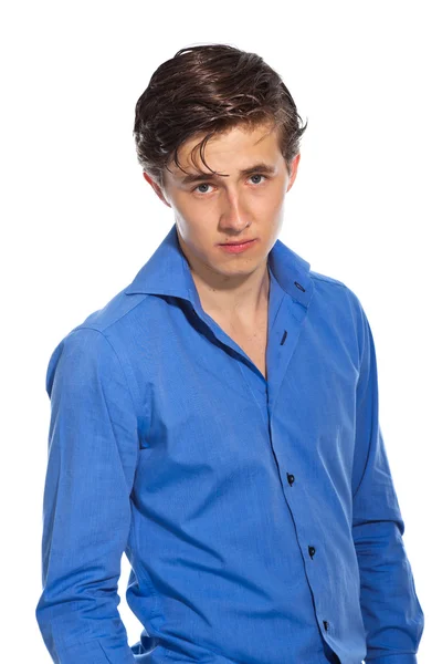 Jovem homem de negócios de camisa azul. Isolado em branco . — Fotografia de Stock