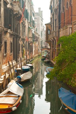 renkli Venedik canal. İtalya.