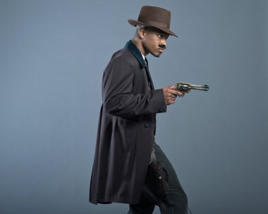 Retro afro Amerika Batı kovboy erkek bıyıklı çekim. Biz