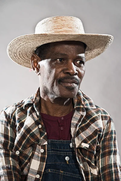 Hombre de blues afroamericano mayor retro en tiempos de esclavitud. Desgaste — Foto de Stock