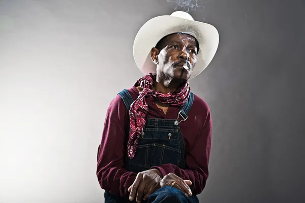 Retro senior afroamerikanischer Bluesman in Zeiten der Sklaverei. wearin — Stockfoto
