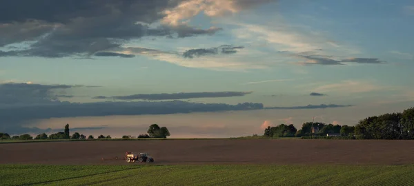 Agricultural Vehicle Farmland Sunset — Stock Photo, Image