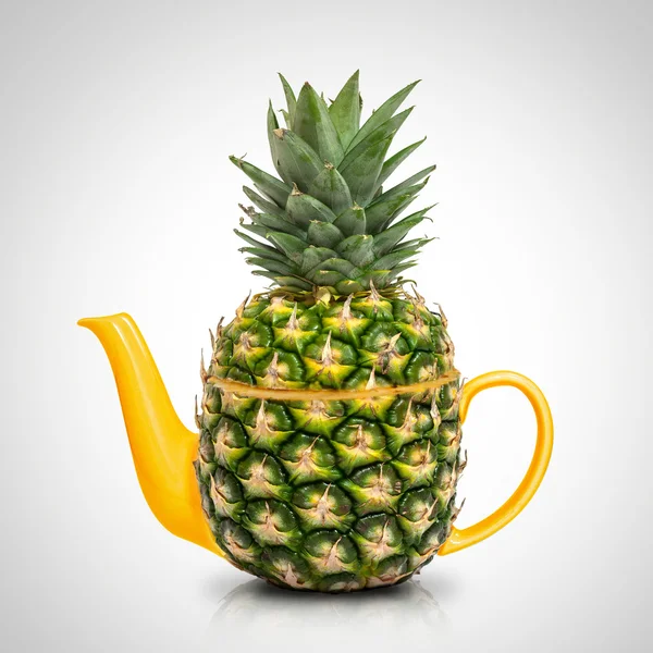 Concept green pineapple tea — Stock Photo, Image