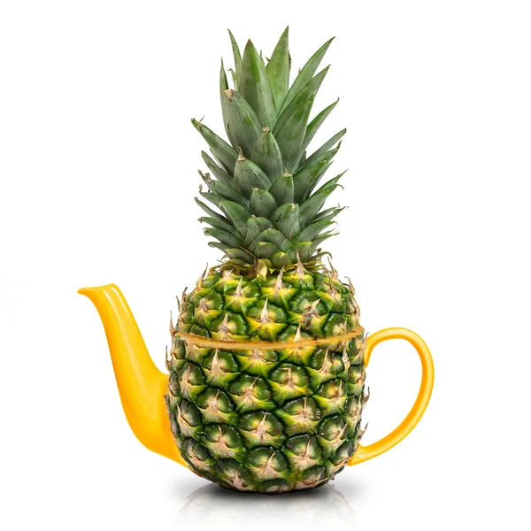 Concept green pineapple tea — Stock Photo, Image