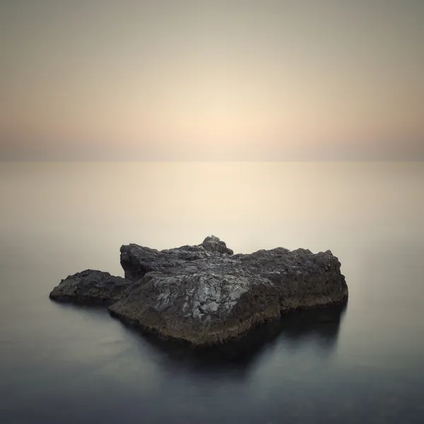 minimalist puslu peyzaj.