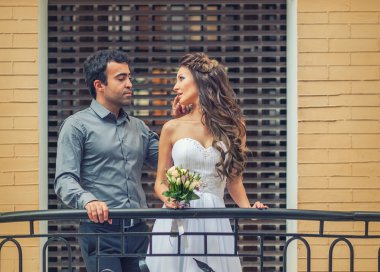 Mutlu gelin ve damat düğünlerinde