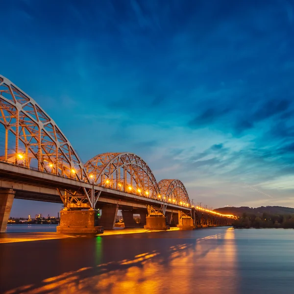 Demiryolu Köprüsü. Ukrayna. Kiev. — Stok fotoğraf