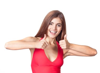 dostça bir gülümsemeyle genç kadın