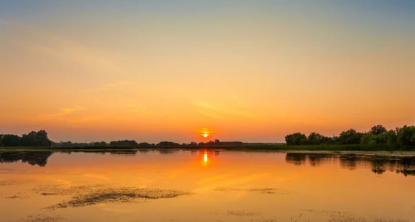 Sjön sunset — Stockfoto