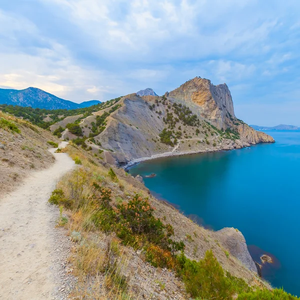 Μινιμαλιστική Θαλασσογραφία. παράκτια Ανατολή του ηλίου. Ουκρανία. Κριμαία. — Φωτογραφία Αρχείου