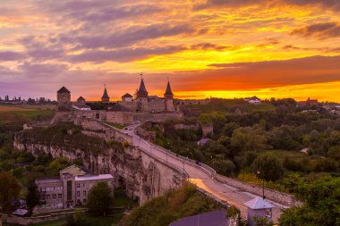akşam şehir. Tarihi İlçe kamyanets podolsky şehir. Ukrayna
